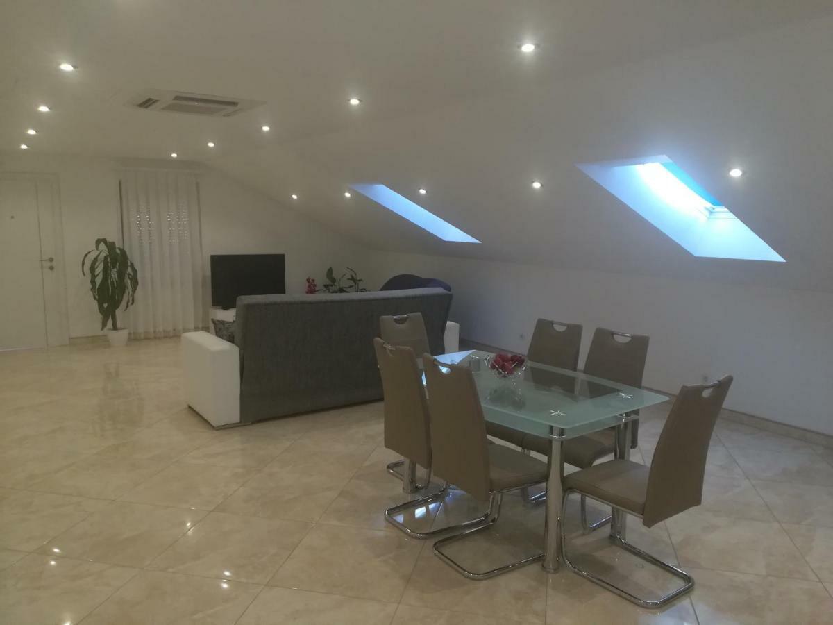 Ferienwohnung Apartman Daria Trogir Exterior foto