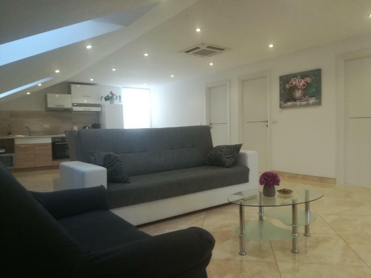 Ferienwohnung Apartman Daria Trogir Exterior foto