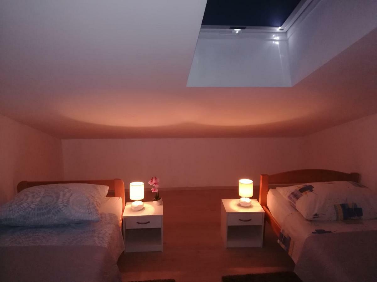 Ferienwohnung Apartman Daria Trogir Exterior foto